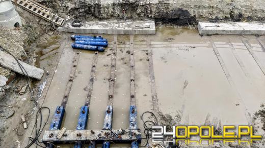 Centrum Przesiadkowe Opole Wschodnie: Powstaje tunel w nasypie kolejowym