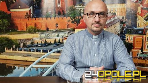 Kaczyński: "Brońcie kościoła za wszelką cenę". Kramer: "Jezus uczy czego innego"