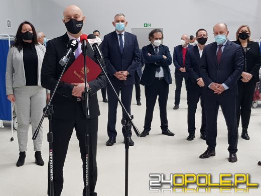 Szpital CWK przekazany dyrektorowi USK. Pierwsi pacjenci jeszcze w grudniu