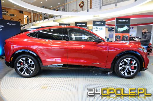 Opolski salon Forda zaprezentował elektrycznego Mustanga
