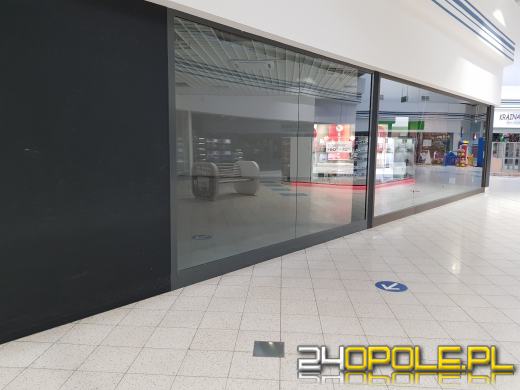 "Galeria Ozimska" już bez Tesco. Najemcy również uciekają 