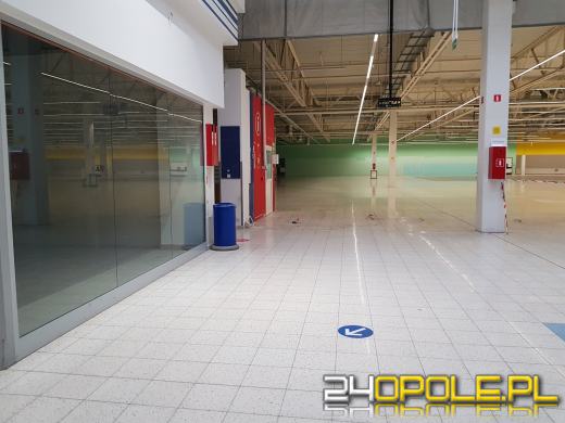 "Galeria Ozimska" już bez Tesco. Najemcy również uciekają 
