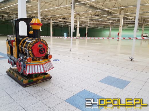 "Galeria Ozimska" już bez Tesco. Najemcy również uciekają 