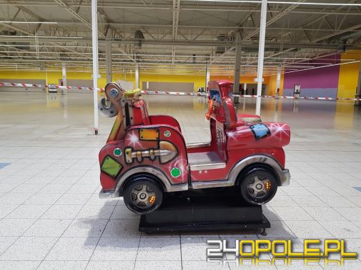 "Galeria Ozimska" już bez Tesco. Najemcy również uciekają 