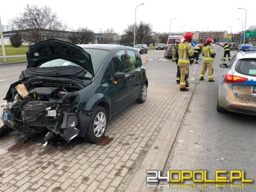 Niebezpiecznie na drogach. Kolizja na Sosnkowskiego w Opolu