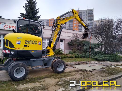 Awaria sieci wodociągowej na osiedlu Armii Krajowej - zdjęcia czytelników