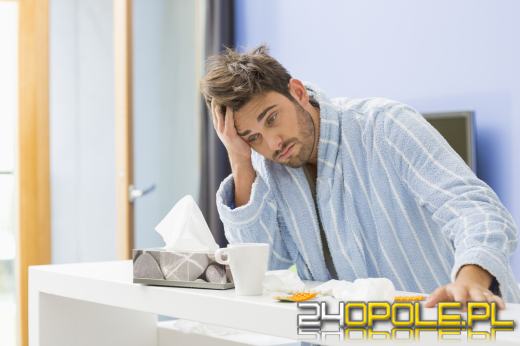 Leczenie grypy i przeziębienia w domu - które metody są skuteczne, a które niekoniecznie?