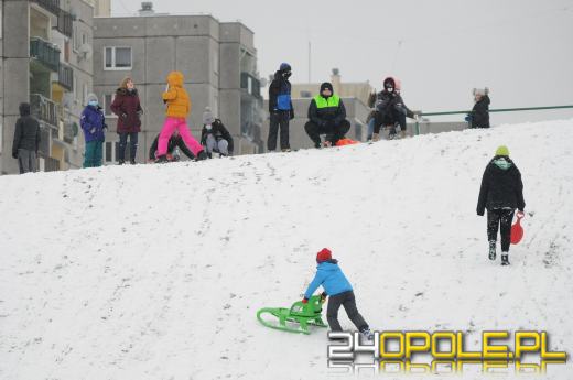 Dzieci doczekały się zimy! Park AK pełen śnieżnych bałwanów