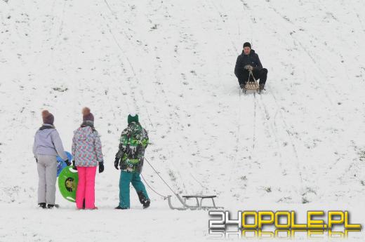 Dzieci doczekały się zimy! Park AK pełen śnieżnych bałwanów