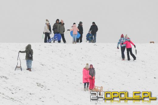 Dzieci doczekały się zimy! Park AK pełen śnieżnych bałwanów