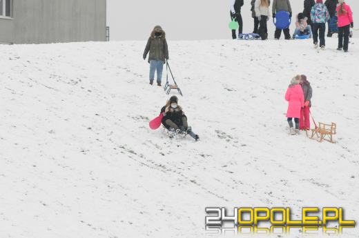 Dzieci doczekały się zimy! Park AK pełen śnieżnych bałwanów