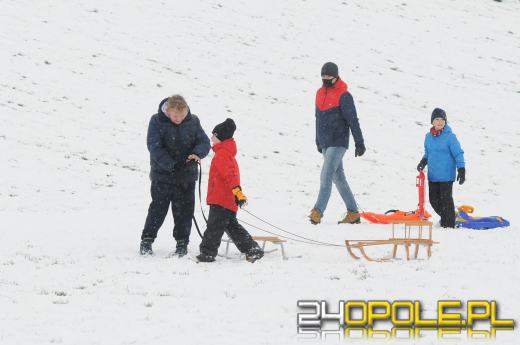Dzieci doczekały się zimy! Park AK pełen śnieżnych bałwanów