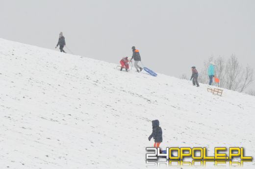 Dzieci doczekały się zimy! Park AK pełen śnieżnych bałwanów