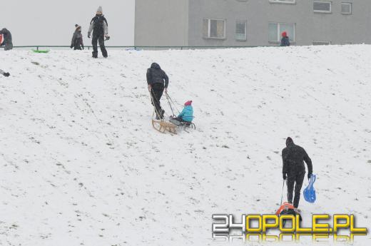 Dzieci doczekały się zimy! Park AK pełen śnieżnych bałwanów