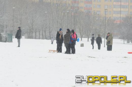 Dzieci doczekały się zimy! Park AK pełen śnieżnych bałwanów