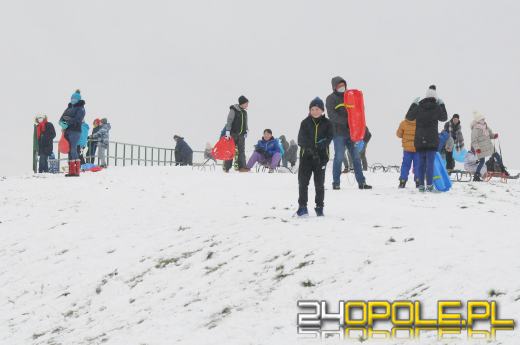 Dzieci doczekały się zimy! Park AK pełen śnieżnych bałwanów