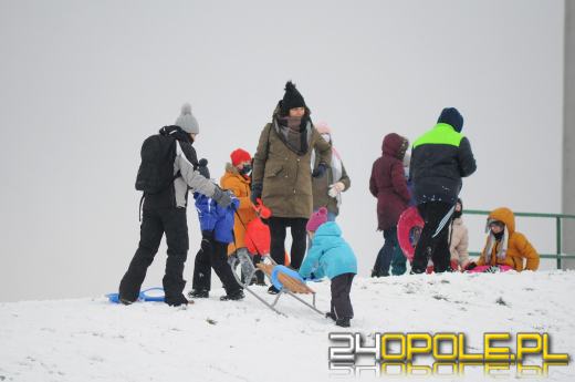 Dzieci doczekały się zimy! Park AK pełen śnieżnych bałwanów