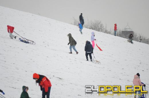 Dzieci doczekały się zimy! Park AK pełen śnieżnych bałwanów