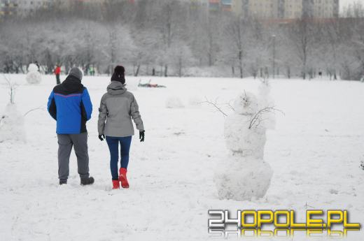 Dzieci doczekały się zimy! Park AK pełen śnieżnych bałwanów