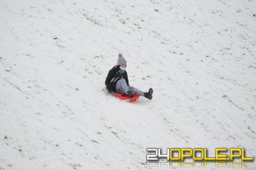 Dzieci doczekały się zimy! Park AK pełen śnieżnych bałwanów