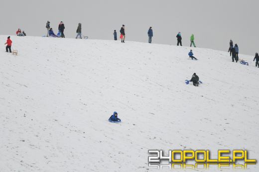 Dzieci doczekały się zimy! Park AK pełen śnieżnych bałwanów