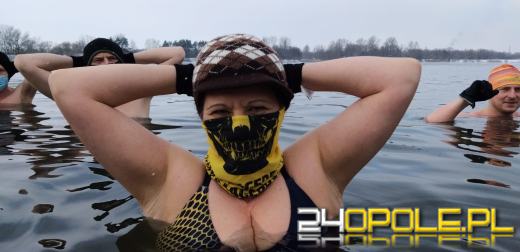 Fani morsowania doczekali się lodu na kąpielisku Bolko