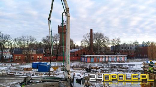 Na Dworcu Opole Wschodnie powstaje drugi segment tunelu w nasypie kolejowym