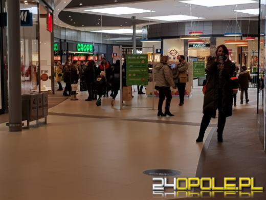 Sklepy w galeriach otwarte. Opolanie ruszyli na zakupy