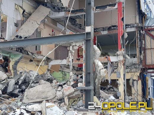 Trwa rozbiórka biurowca na ulicy Zielonogórskiej. Pamiętacie REMAK?