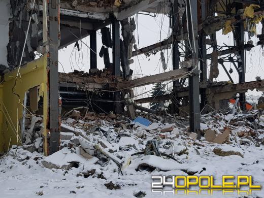 Trwa rozbiórka biurowca na ulicy Zielonogórskiej. Pamiętacie REMAK?