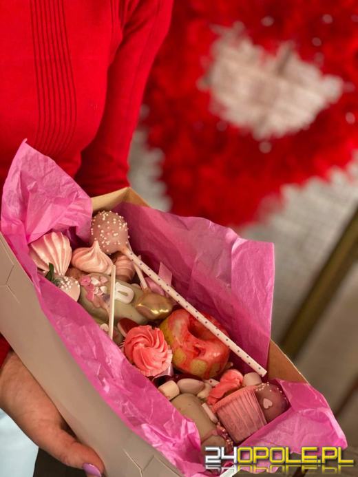 Dziś walentynki. Czym obdarowują się zakochani? 