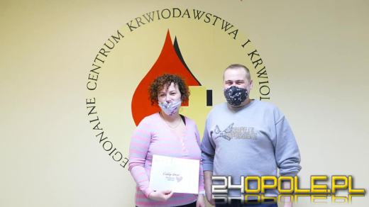 W tym dniu każda para, która odda krew, otrzyma drobny upominek 