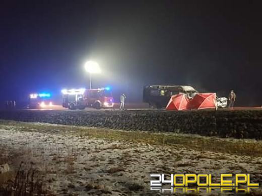 Śmiertelny wypadek na obwodnicy Opola. Zablokowana droga na wysokości Makro