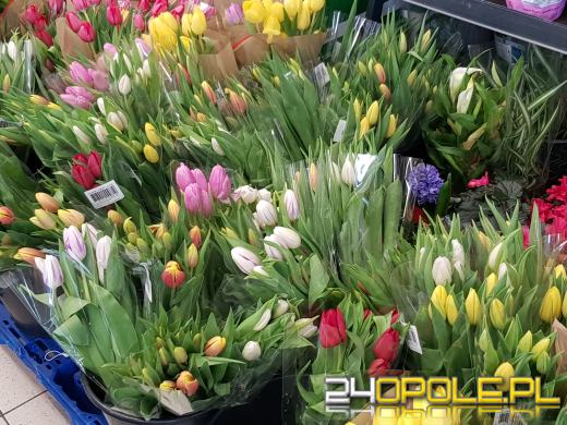 Dzień kobiet ma 112 lat. Jak świętujemy ten dzień w innych krajach?