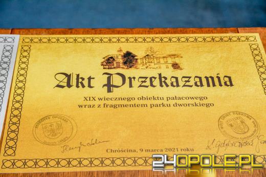 Prezydent Arkadiusz Wiśniewski podarował pół mln zł na zakup Pałacyku w Chróścinie