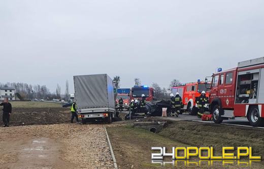 Zderzenie i dachowanie w Sołtysach. Jedna osoba w szpitalu