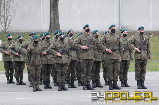 W 10 Brygadzie Logistycznej przysięgali na sztandar