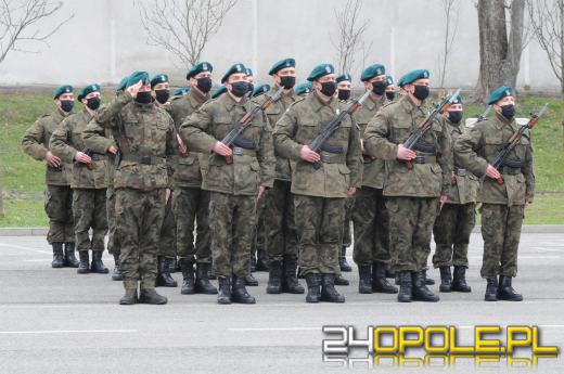 W 10 Brygadzie Logistycznej przysięgali na sztandar