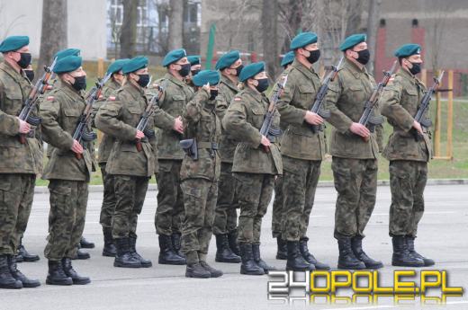 W 10 Brygadzie Logistycznej przysięgali na sztandar