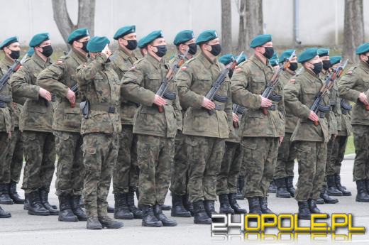 W 10 Brygadzie Logistycznej przysięgali na sztandar