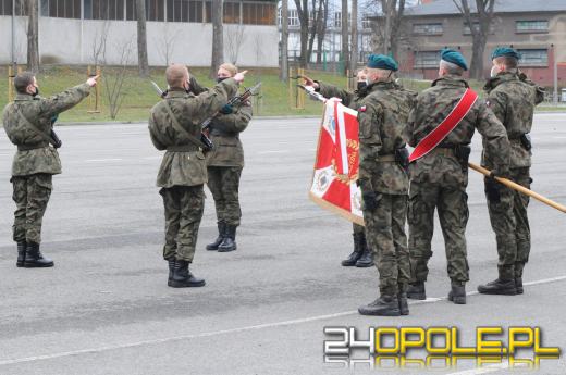 W 10 Brygadzie Logistycznej przysięgali na sztandar