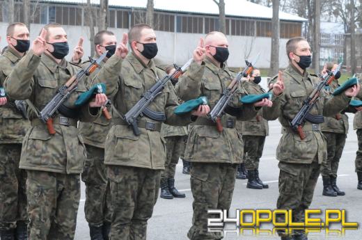 W 10 Brygadzie Logistycznej przysięgali na sztandar