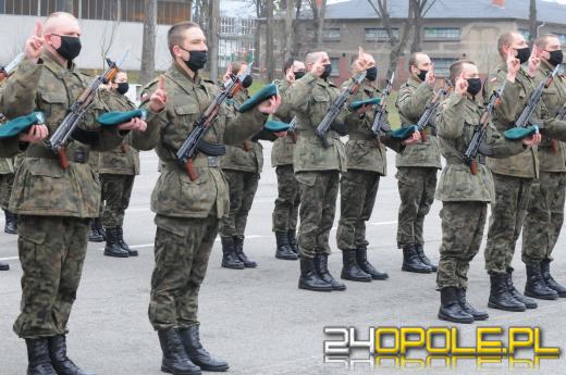 W 10 Brygadzie Logistycznej przysięgali na sztandar