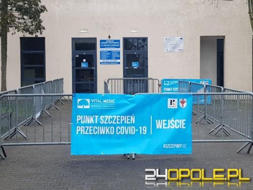 Oficjalnie otwarto masowy punkt szczepień w Kluczborku. Punkt czeka na dostawę szczepionek