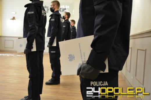 Nowi policjanci ślubowali na sztandar