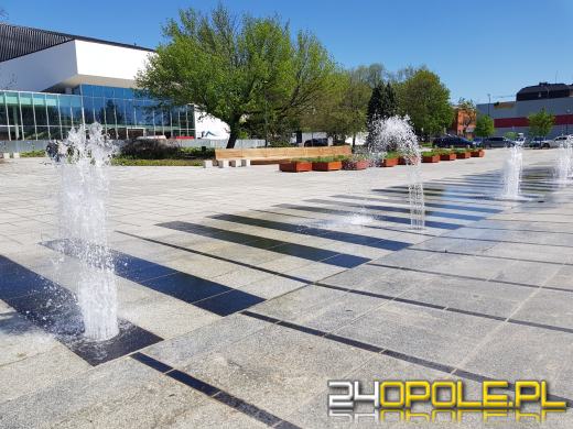 Miejskie fontanny znów zachwycają