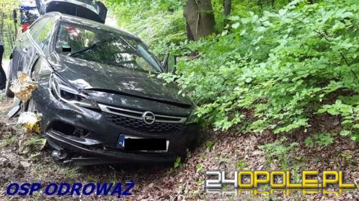 Wypadek w powiecie krapkowickim. Jedna osoba trafiła do szpitala 