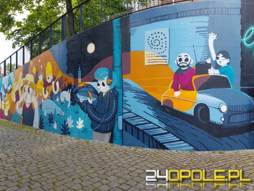 Nowy mural przy Narodowym Centrum Polskiej Piosenki