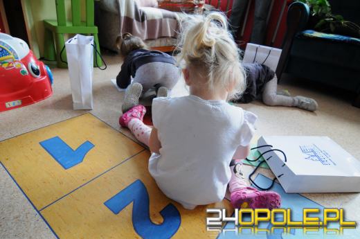 Wojewoda Sławomir Kłosowski odwiedził Dom Samotnej Matki 