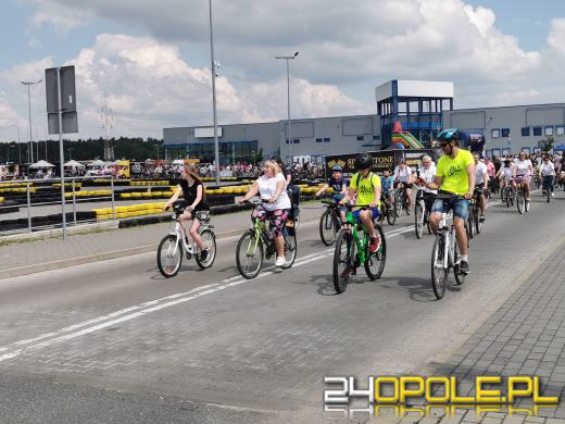 Ruszył 9. Charytatywny Rajd Rowerowy. Blisko 700 osób na starcie! 